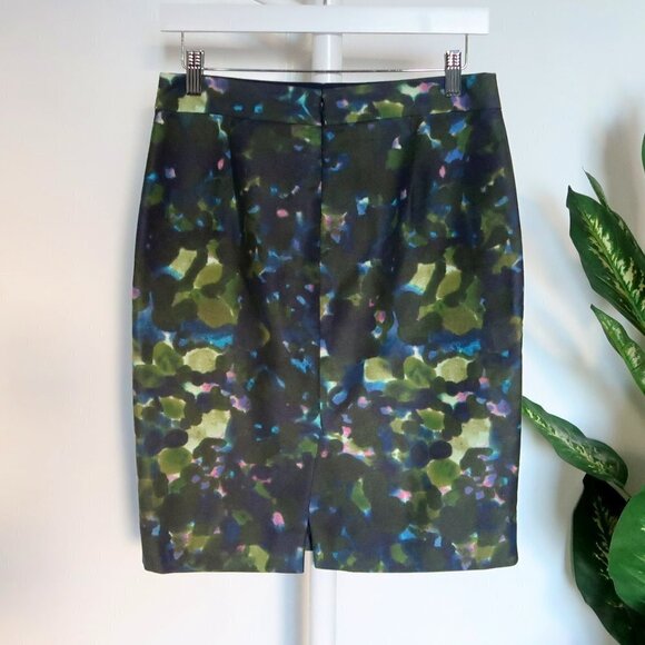J. Crew Green, Blue & Pink Watercolor Print Pencil Skirt Size 2 - Picture 4 of 9